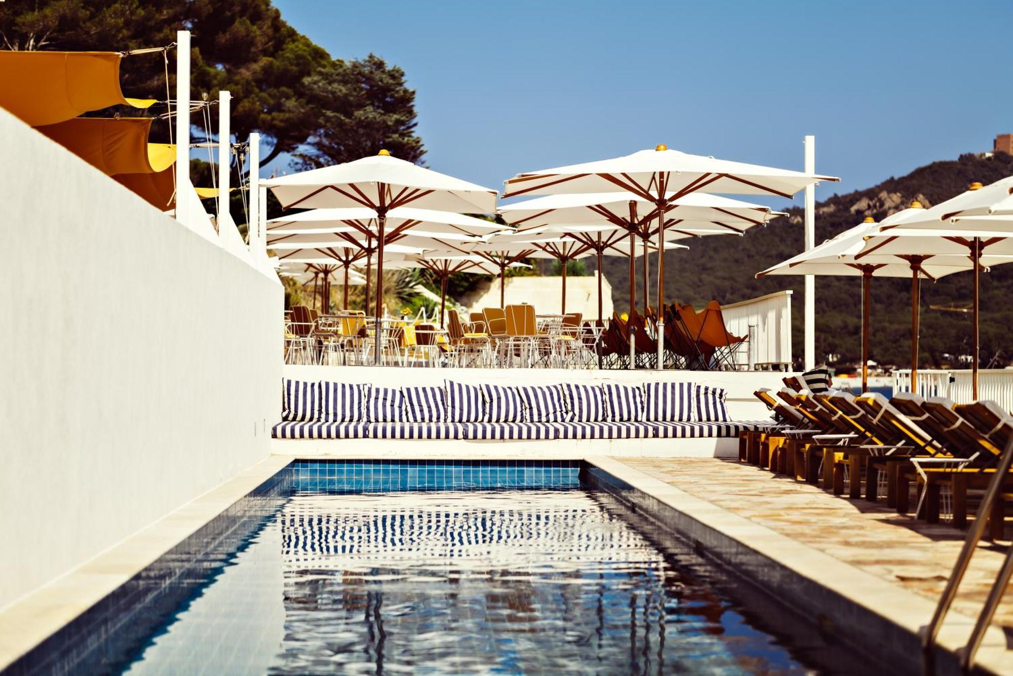 Les Roches Rouges, A Beaumier Hotel Saint-Raphaël Exterior foto